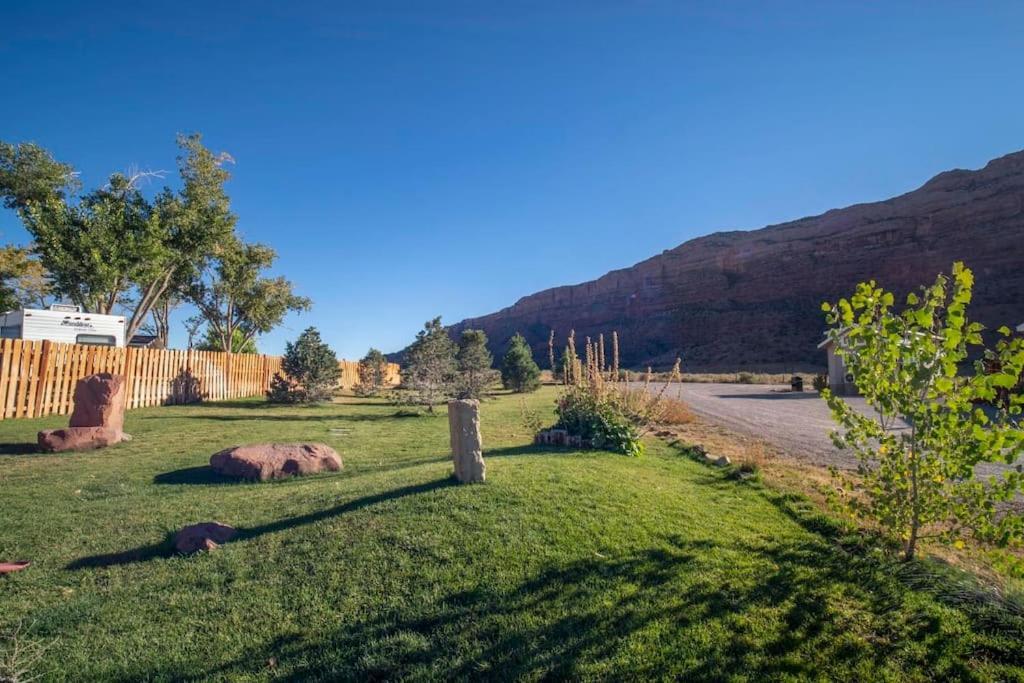 Redrock Moab Tiny House W Large Loft Site 8 Villa Exterior foto